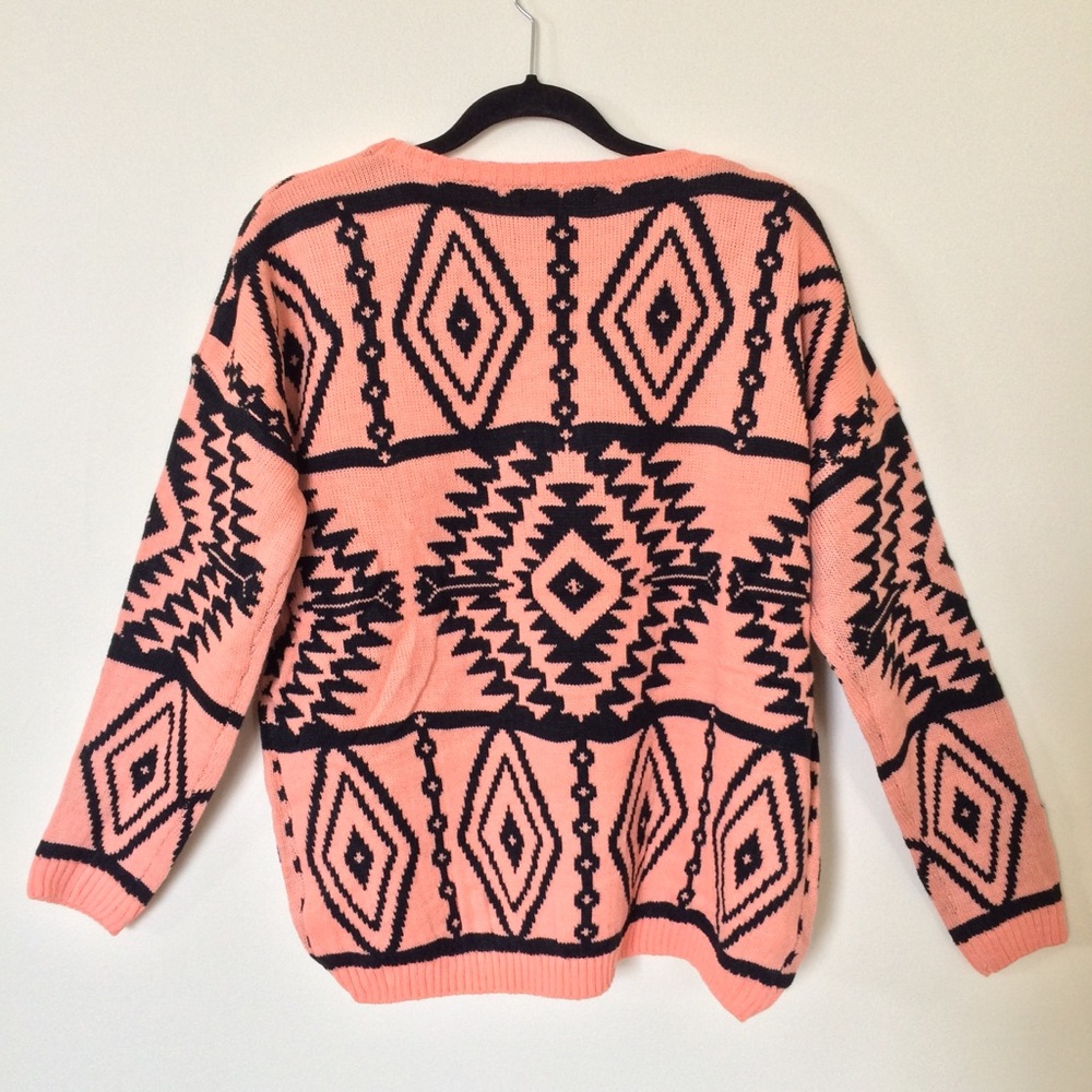 Aztec Tribal Print Sweater Boho - Picture 4 of 5